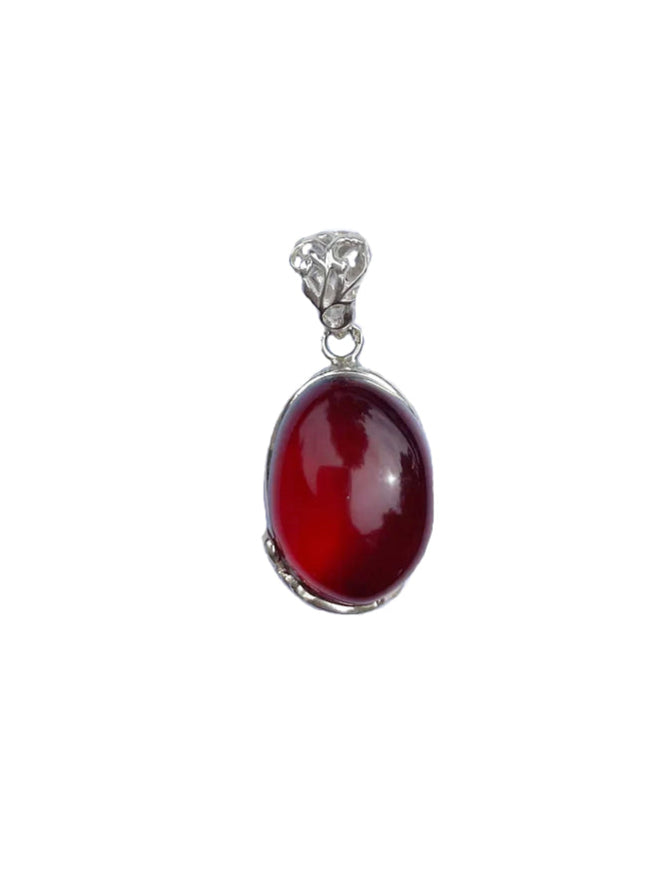 Oval Detail Amber Pendant