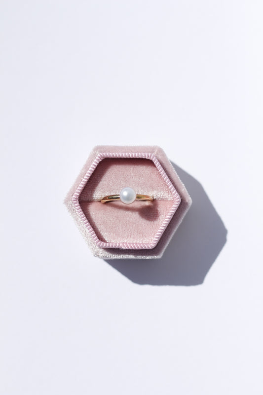9ct Gold Freshwater Pearl Ring